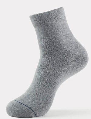 Men’s Solid Light Grey Ankle Socks – Premium Soft Cotton Low-Quarter Athletic Socks with Contrast Toe Accent
